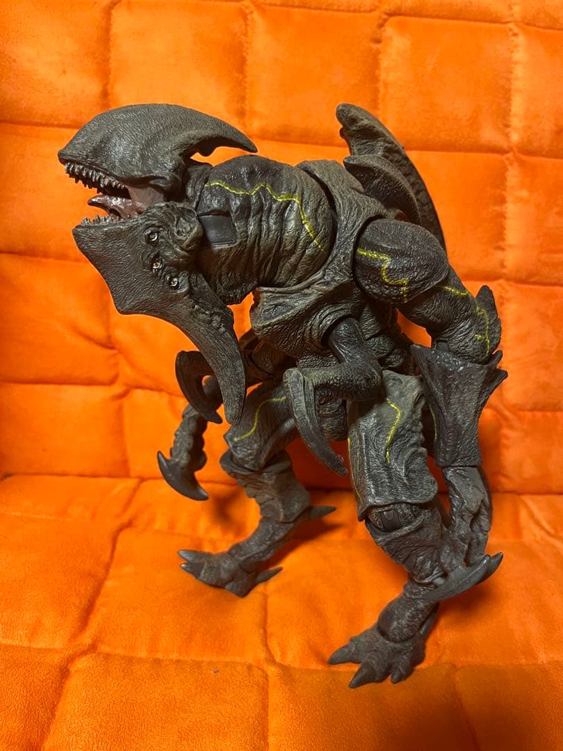 な*ん様 NECA パシフィックリム ムタヴォア KAIJU MUTAVORE