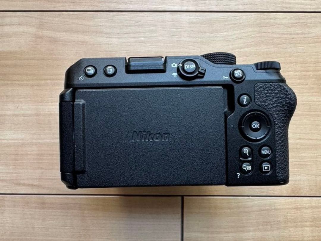 デジタルカメラ Nikon Z30 + Z DX 16-50mm f/3.5-6.3 VR