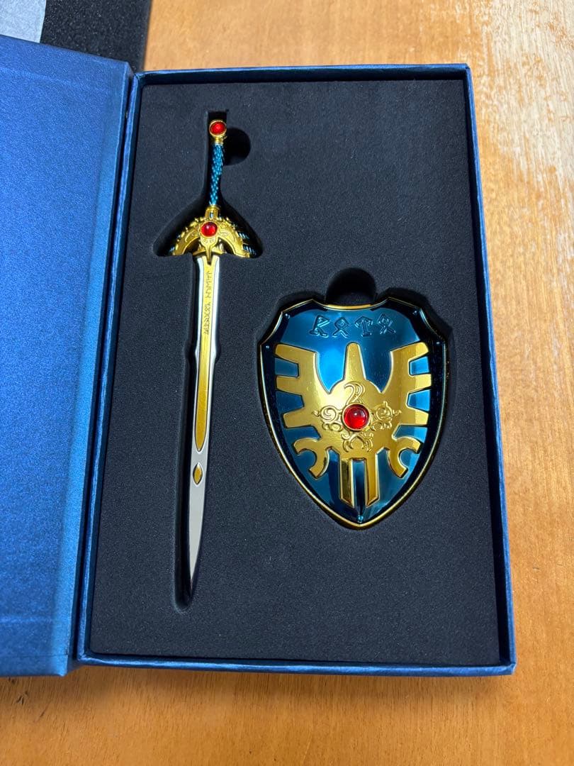 エンタメチャンス ロトの剣・盾 特別カラー ドラゴンクエスト 限定150