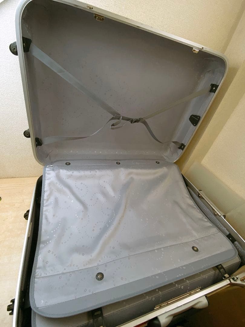 J*n様 Samsonite サムソナイトスーツケース 大型ハードタイプ チャコ