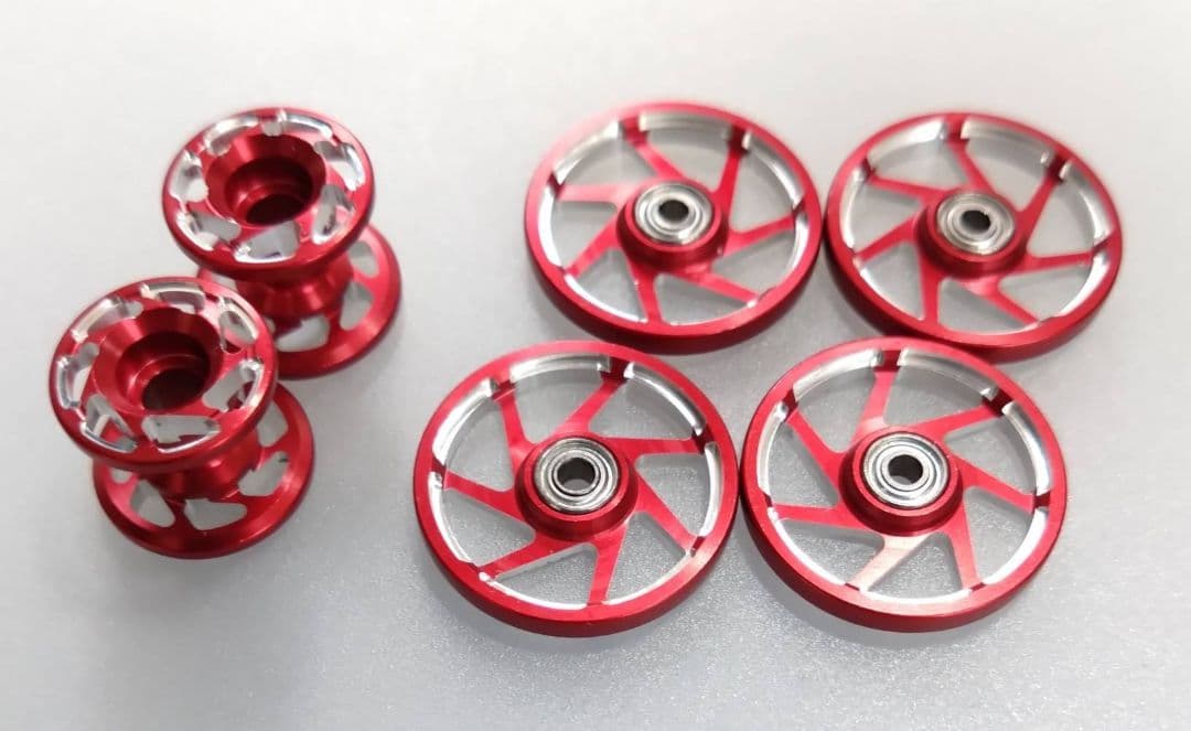 ミニ四駆 CNC 軽量加工 レッドアルマイト アルミローラーセ