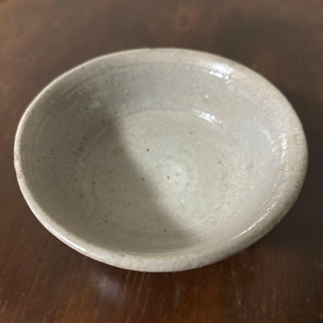 李朝 小服茶碗 大盃 堅手 白磁 酒器 韓国骨董 ぐい呑み