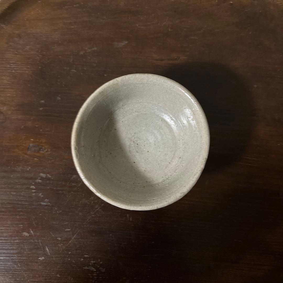 李朝 小服茶碗 大盃 堅手 白磁 酒器 韓国骨董 ぐい呑み