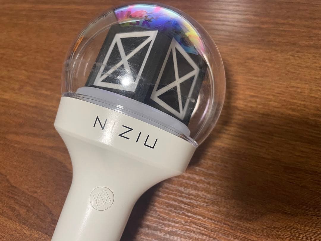 NIZIU ペンライト USBケーブル付 動作確認済み NiziU ペンライト