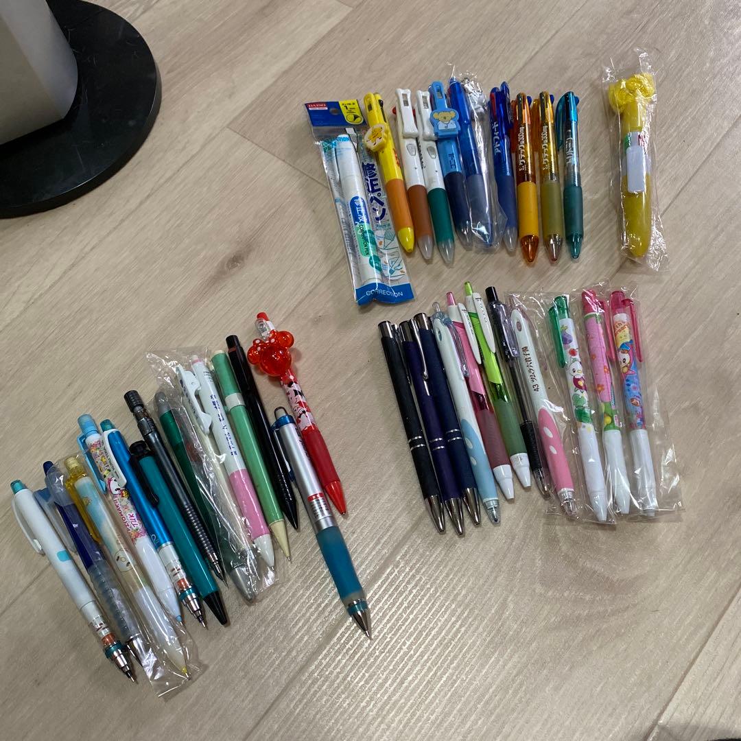 ボールペン、シャープペンシル修正ペン大量まとめ売り - メルカリ
