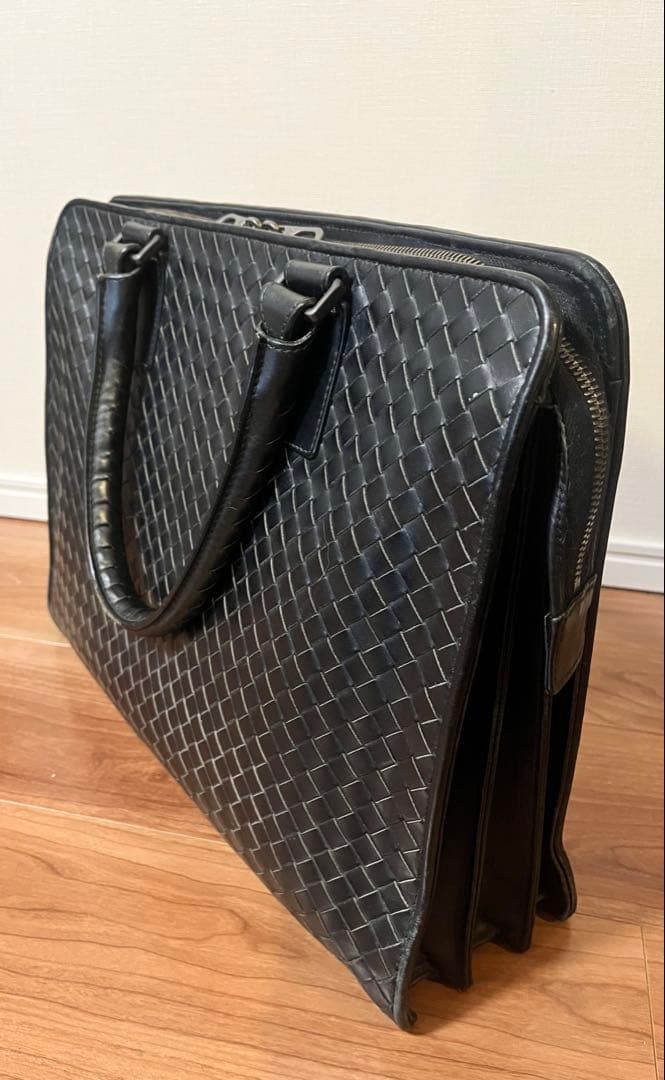 BOTTEGA VENETA イントレチャート ブリーフケース レザー
