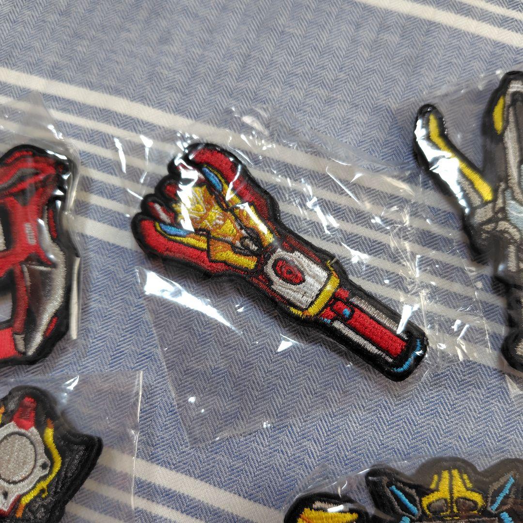 値下げ中ウルトラマン　刺繍ブローチ　未開封未使用品　10点セット