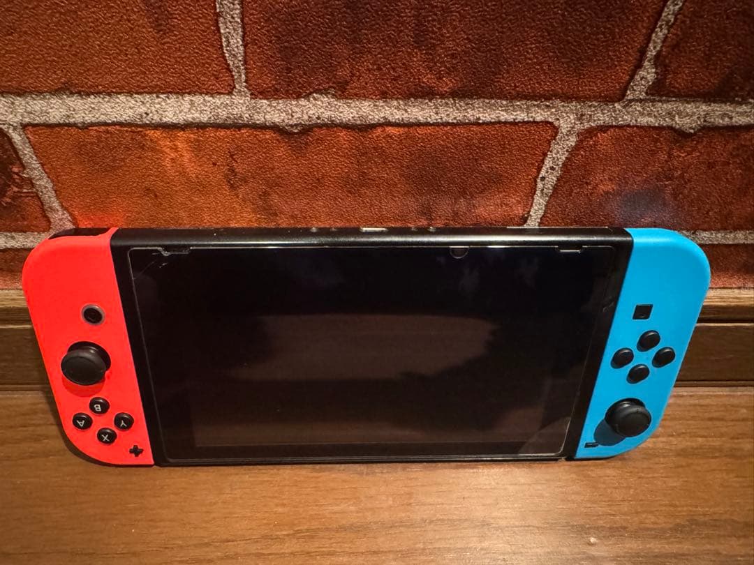Nintendo Switch本体 + Joy-Con（青/赤）セット 正規品