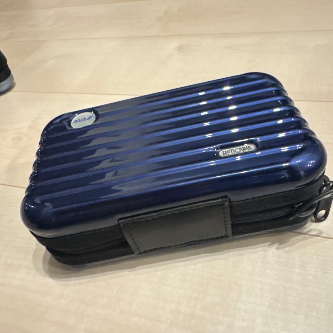 希少ANA 国際線ファースト リモワRIMOWA アメニティポーチ