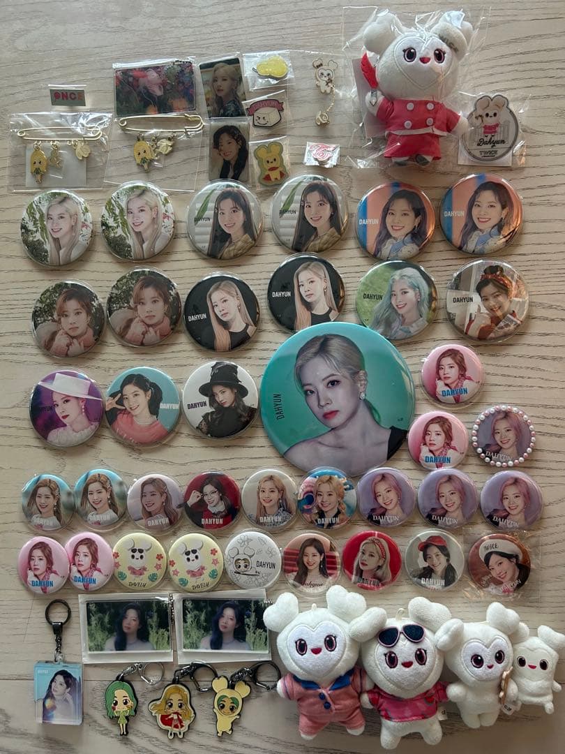 TWICE ダヒョン 缶バッジ ダブリー 痛バ TWICE ダヒョン 痛バ 缶バッジ