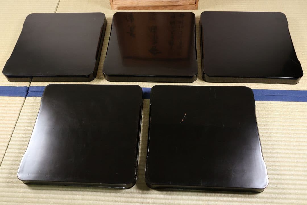 大正 本堅地 黒艶消 風鎮松竹梅 沈金 会席膳 十客 木製漆器【CM182】