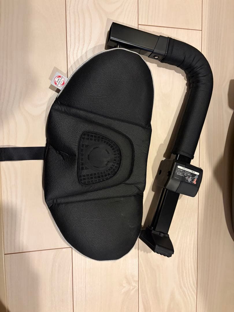 3連休お値下げ中)Combi 回転式チャイルドシート CB-UTC