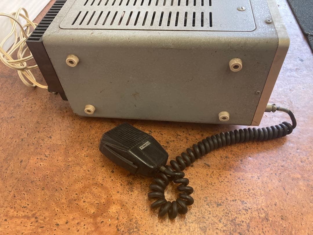 FT101 トランシーバー 動作未確認ジャンク品