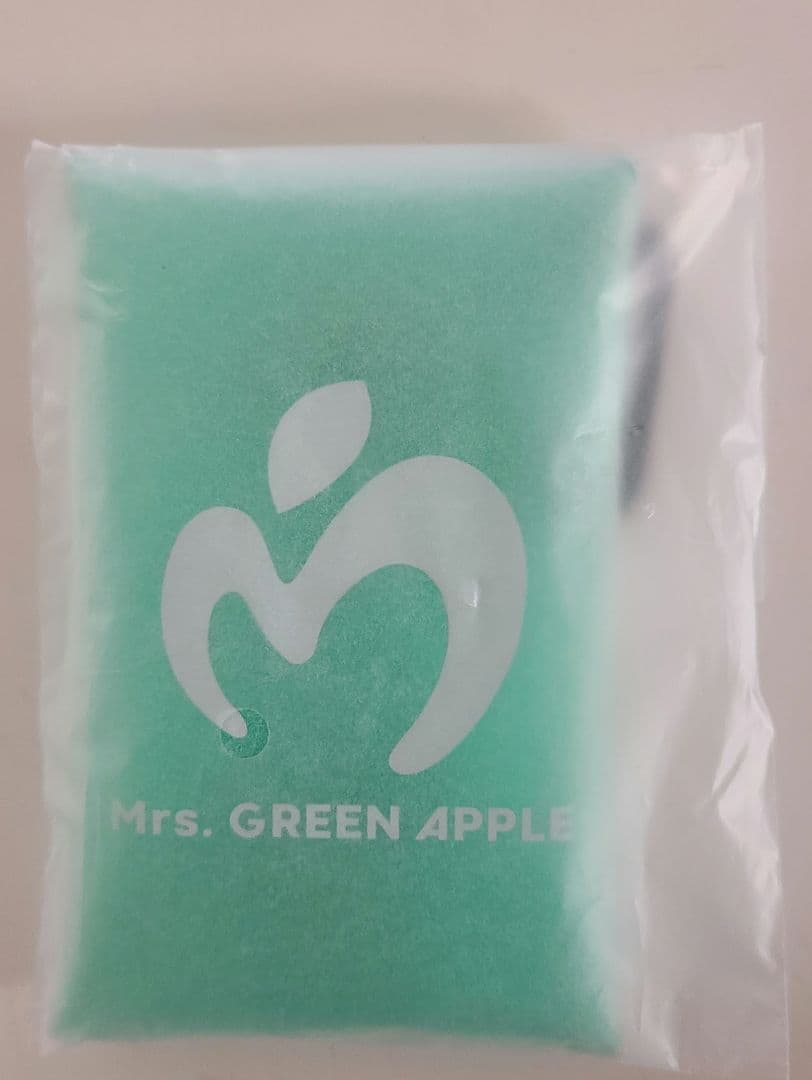 Mrs. GREEN APPLE ポーチ カラビナ付き 非売品 エポスカード特典 Mrs