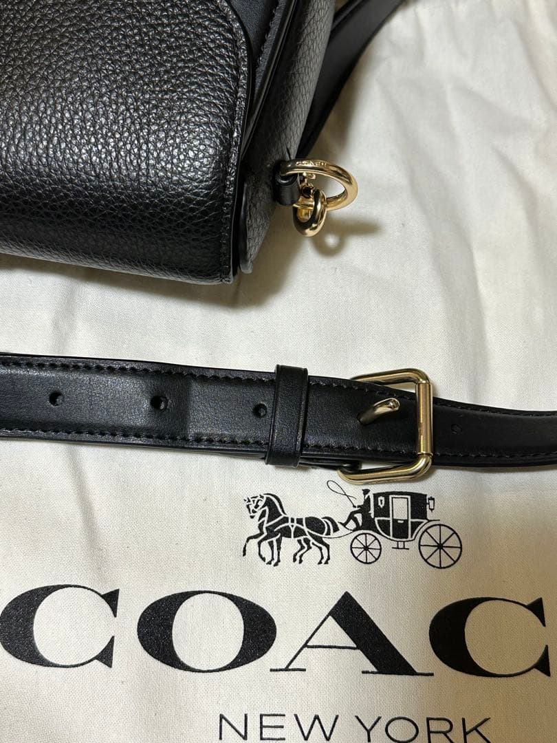 COACH ブラック ショルダーバッグ
