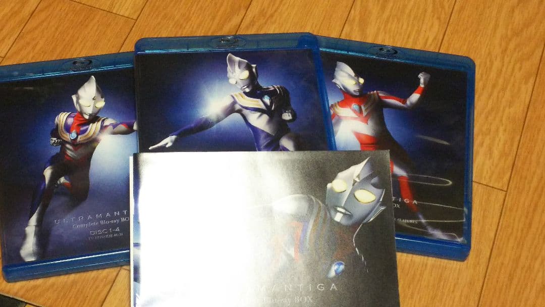 ウルトラマンティガ Complete Blu-ray BOX〈10枚組〉 ウルトラマン
