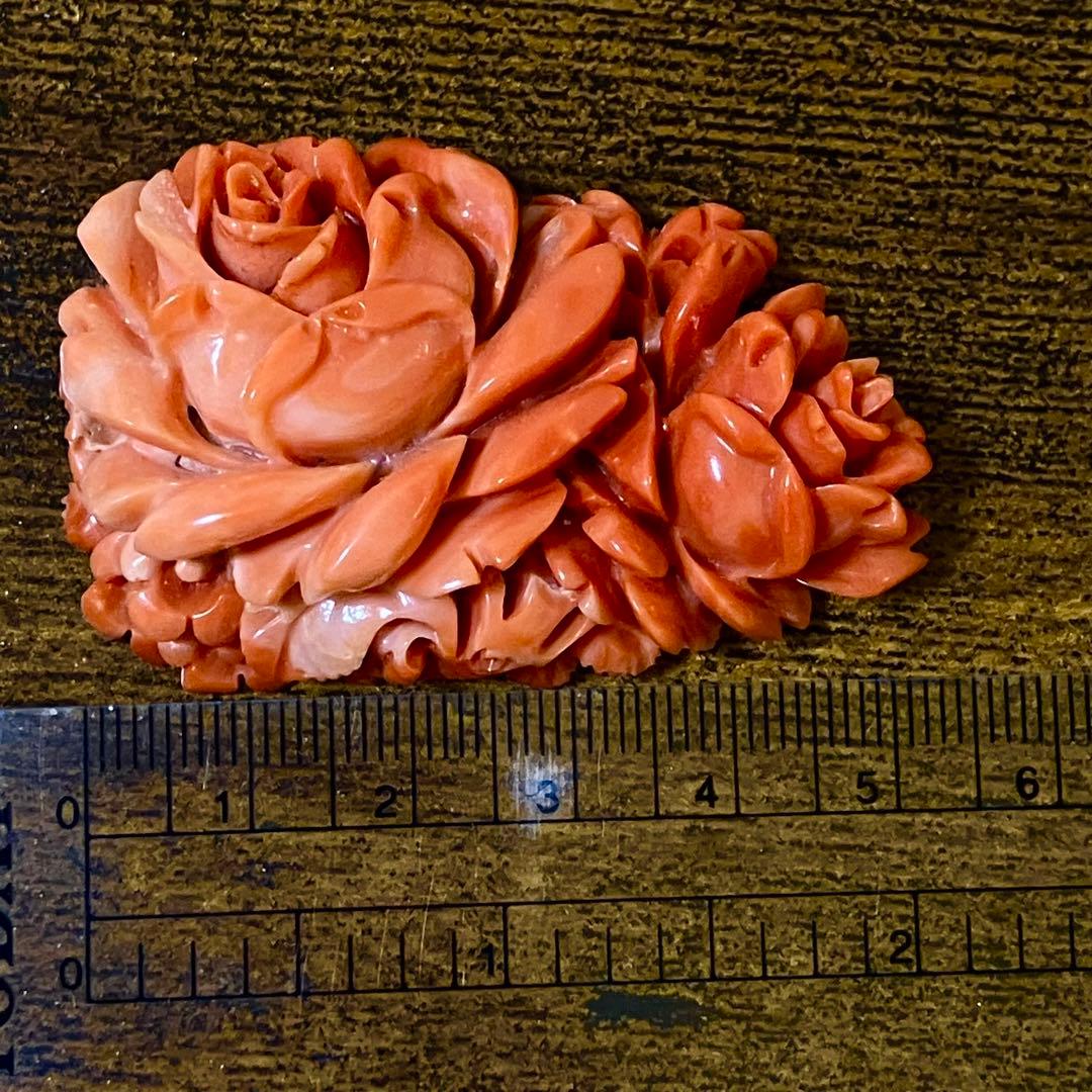 珊瑚 ルース 薔薇の彫刻 カービング