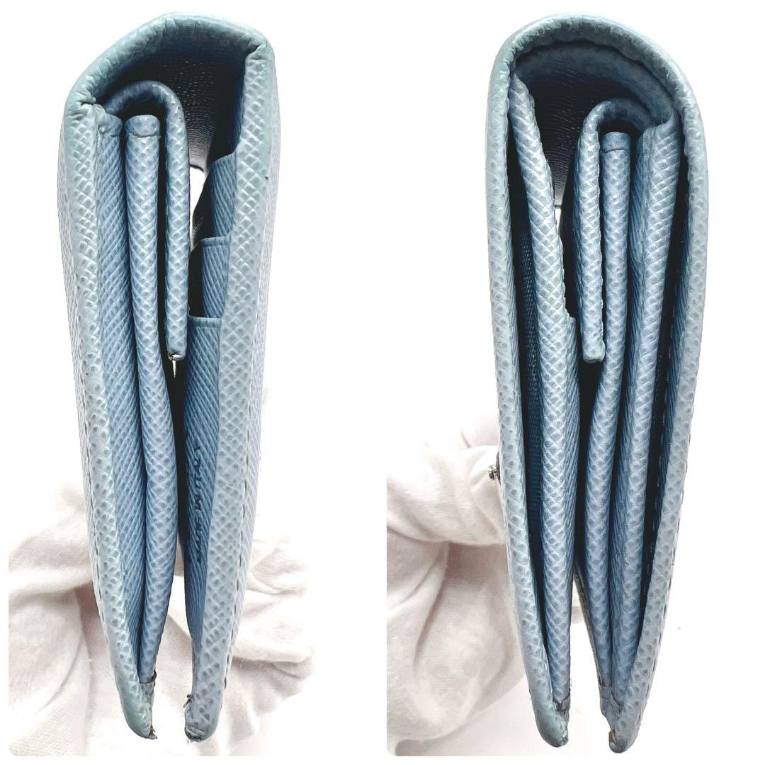 美品/現行✨プラダ 二つ折り財布 三角ロゴ レザー RFID ライトブルー