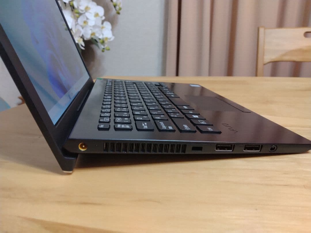 軽量薄型☆VAIO VJPF11C11N i3 7100U 4GB SSD128