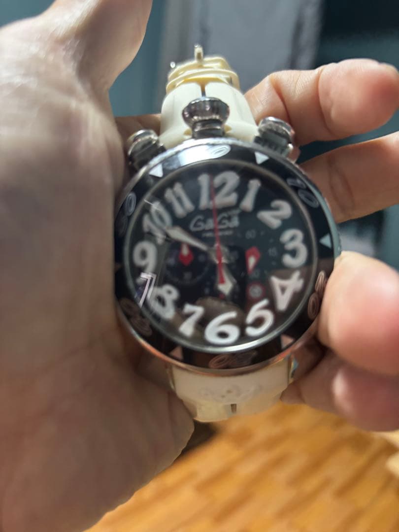 ラバーベルト アナログ時計 ブラック