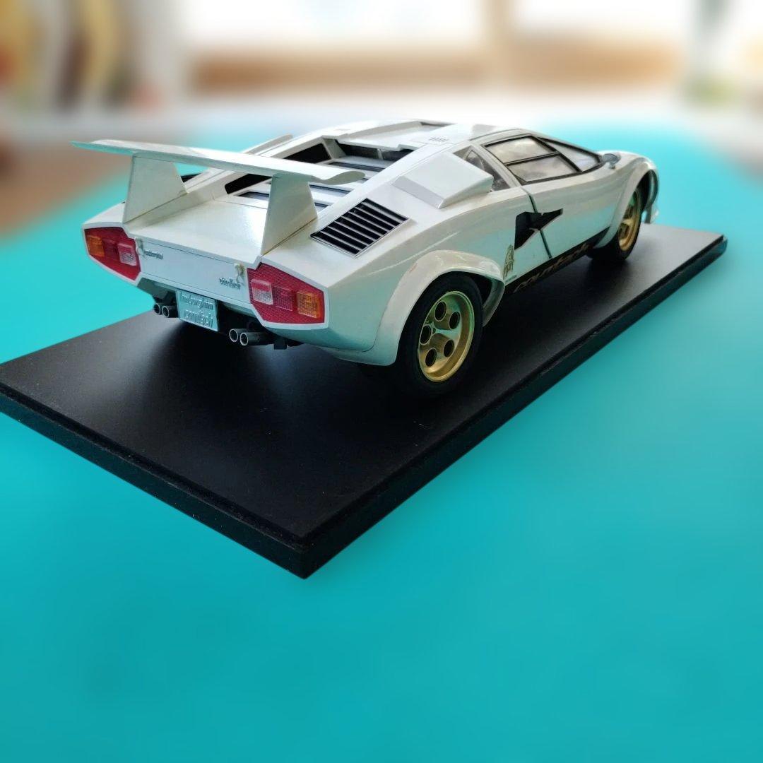 ランボルギーニ カウンタック LP500s 1/12 プラモデル 完成品