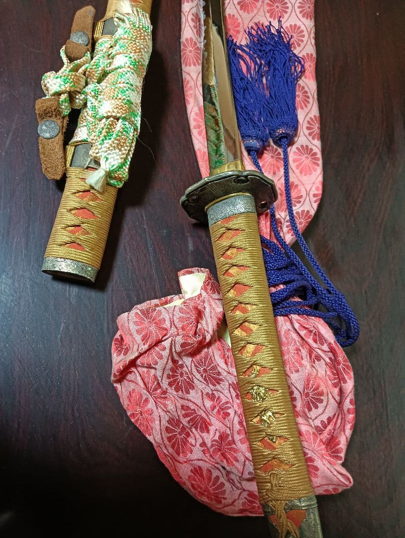 高級模擬家紋入伝統的な鞘付き古いレトロアンティーク袋付ビンテージ飾り