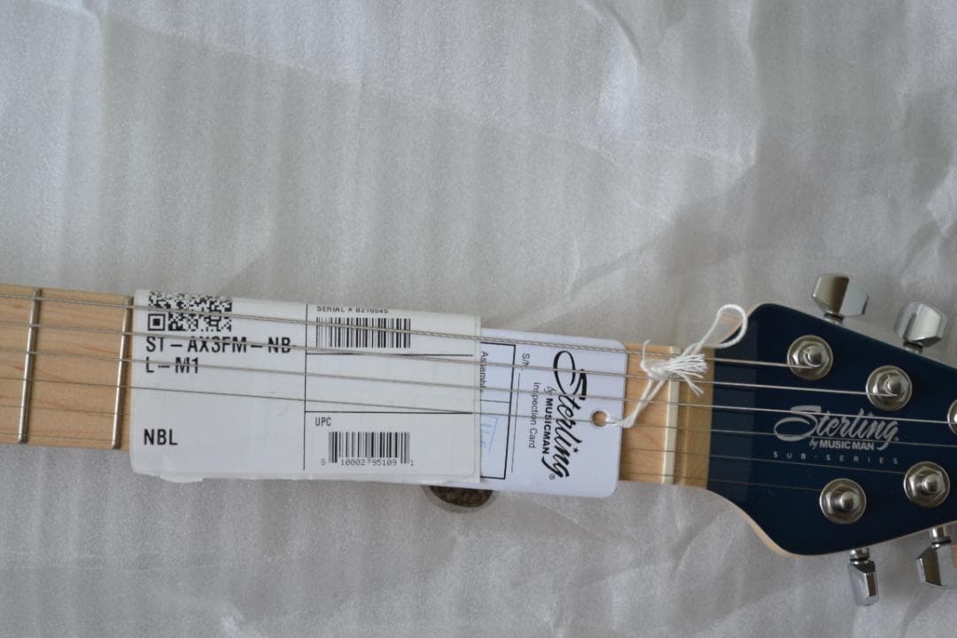 新品STERLING by MusicmanSUB AX3FM-M1 NBL値下