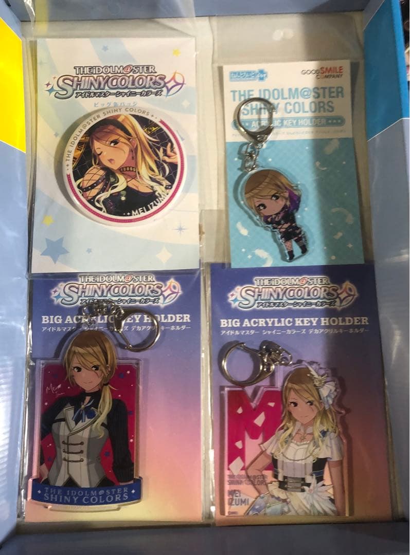 シャニマス　ストレイライト　和泉愛依　まとめ売り　アクリルスタンド　缶バッジ