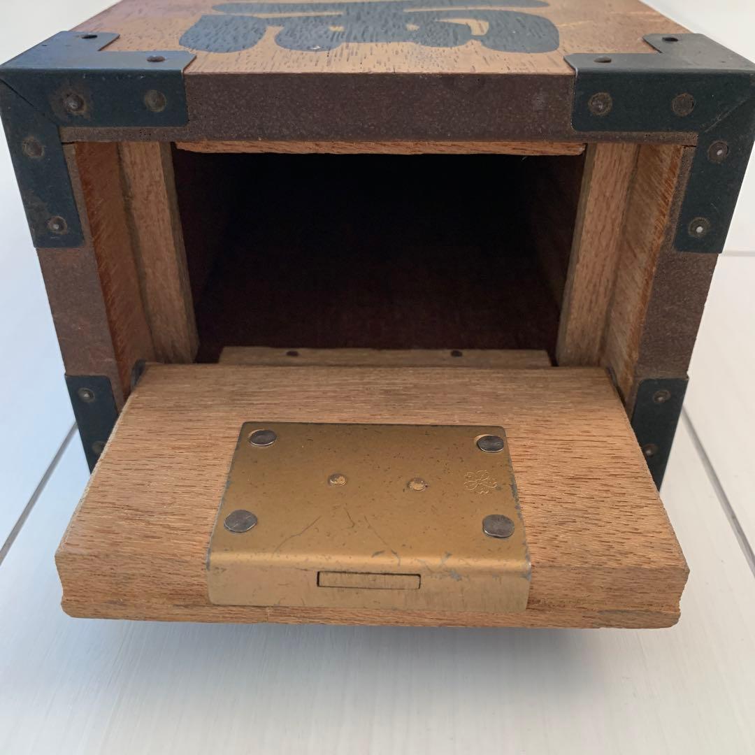 野村證券 百万両 貯金箱 - メルカリ