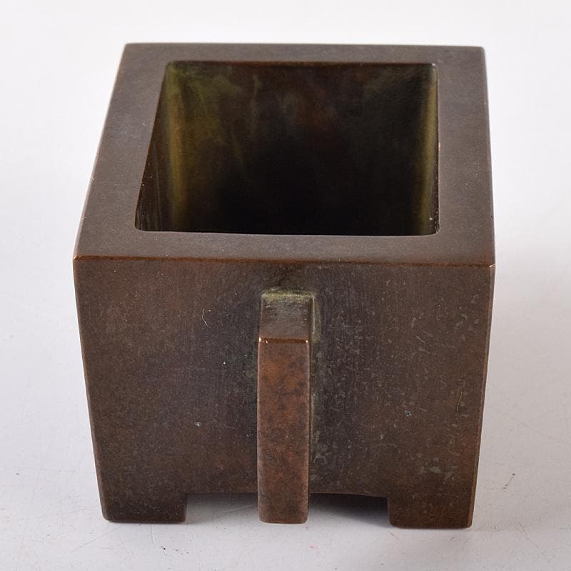 中国　大明宣徳年製　古銅　四方双耳香炉　馬槽爐　V　7933E