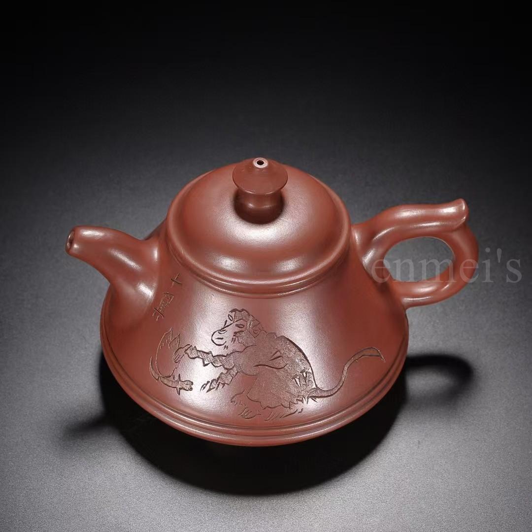 中国古美術・清水泥神猿献寿紫砂壺・底款：顧景舟、范曾・紫砂壺・