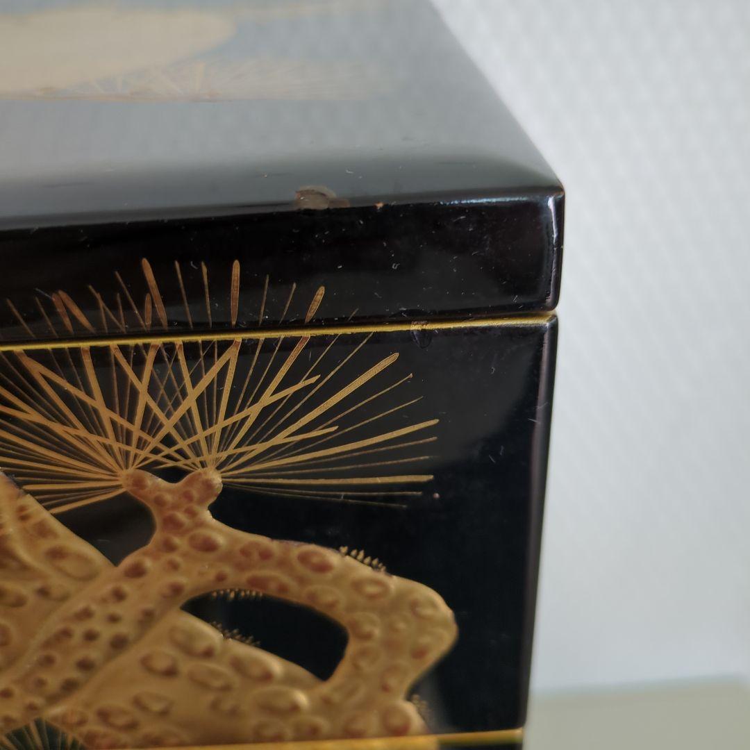 特価　骨董 4段重箱 重箱 蒔絵 螺鈿 縁起柄 木製 漆器 重台付き 替蓋付き