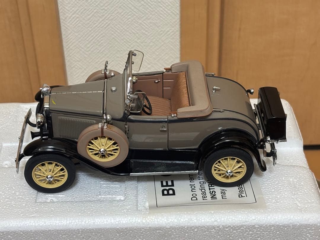 1/24 1931 フォード・モデル-A ロードスター