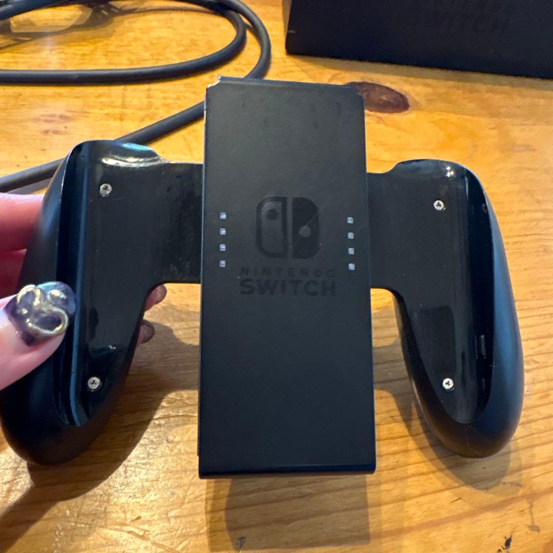 ニンテンドースウィッチ　Nintendo Switch 本体一式　ケースおまけ