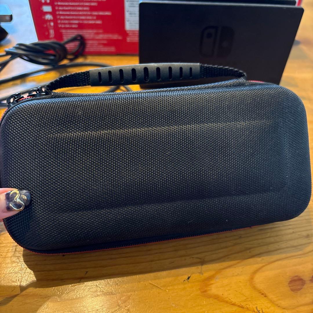 ニンテンドースウィッチ　Nintendo Switch 本体一式　ケースおまけ