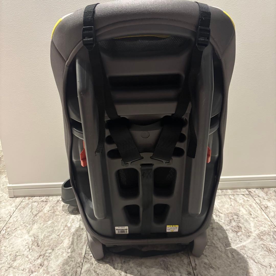 Combi コンビ ジョイトリップ エアスルー GZ チャイルド ジュニアシート