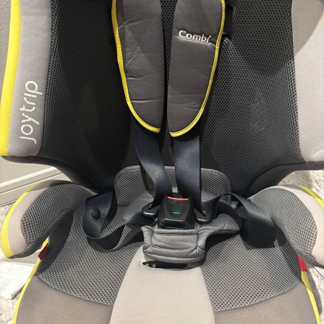 Combi コンビ ジョイトリップ エアスルー GZ チャイルド ジュニアシート
