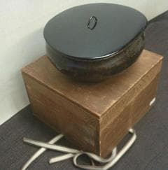 鑑賞茶器！【水指 変形口 漆器蓋専用作 流れ釉 骨董木箱・E32 】茶道具