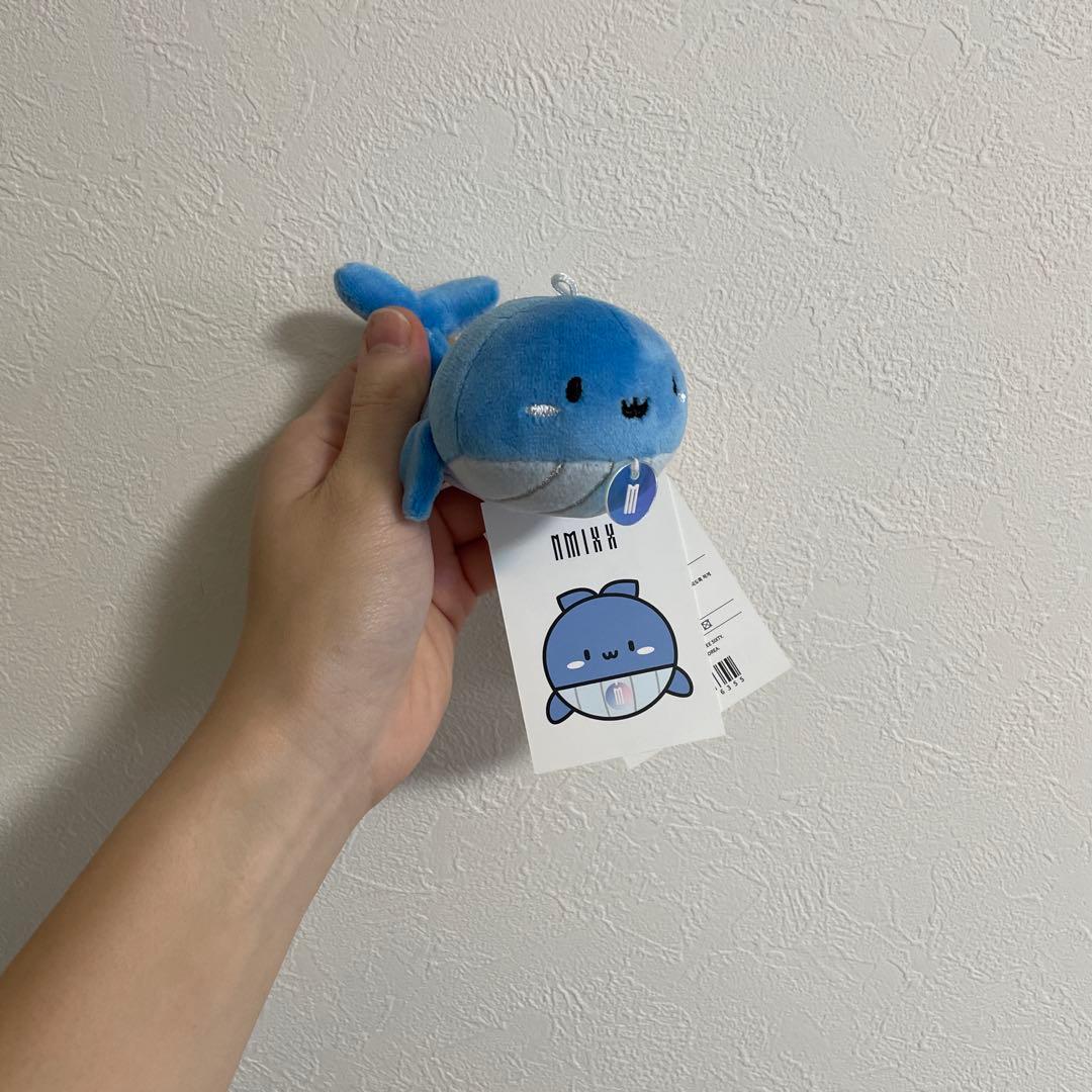 NMIXX くじら - メルカリ