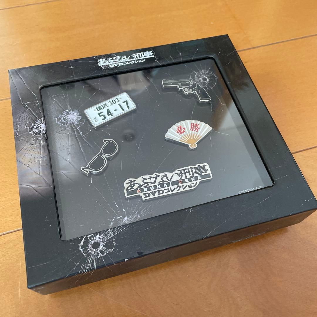 あぶない刑事 ピンバッジセット あぶない刑事 オリジナルサウンドトラック+ ディアゴスティーニ