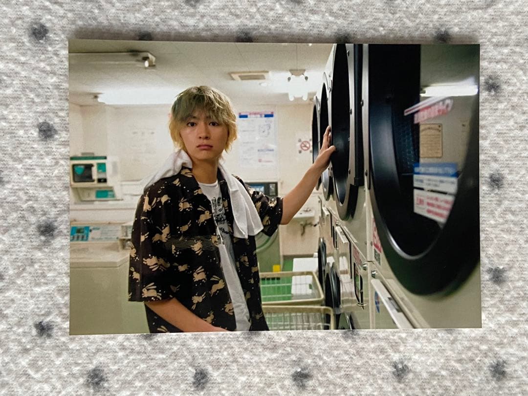 細田よしひこ　サイン入り卓上オフィシャルカレンダー2011 生写真付き