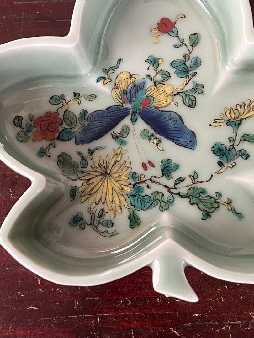希少 注文品 清朝期 新渡 楓形鉢 五彩 蝶 虫 菊 中国古玩