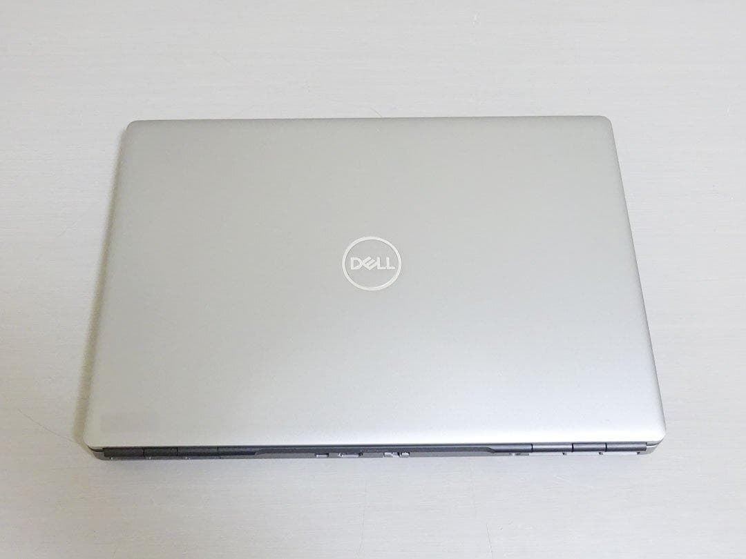 DELL Precision 7550 Core i7 32GB/SSD 2TB