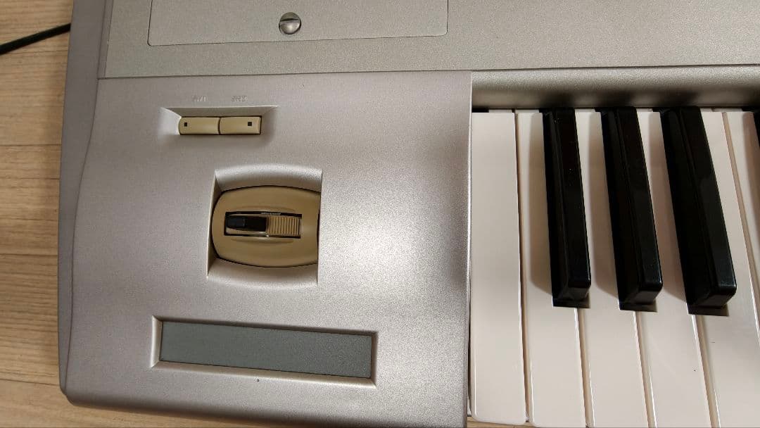 Korg Triton Studio 76 | zZounds KORG TRITON STUDIO 76 音楽ワーク