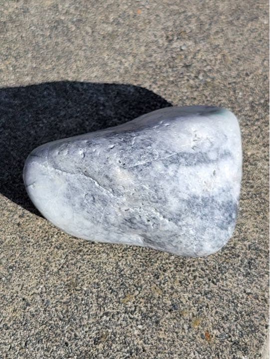 宮崎海岸 海中 海石 翡翠 原石 糸魚川 369g HISUI jade コレクション