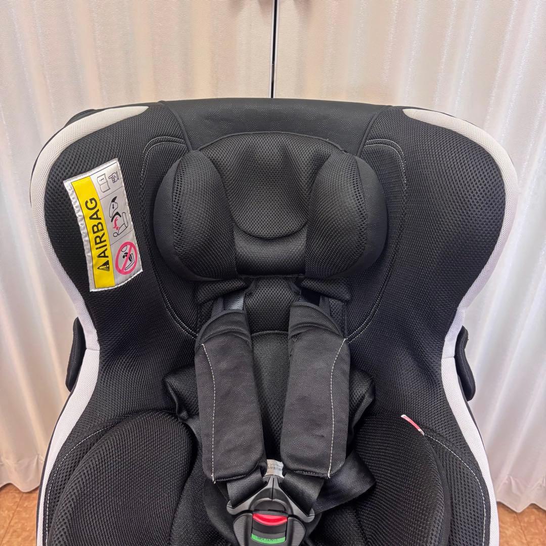 クリーニング済　☆綺麗☆　新生児OK　エールべべ　クルット3i　ISOFIX　黒