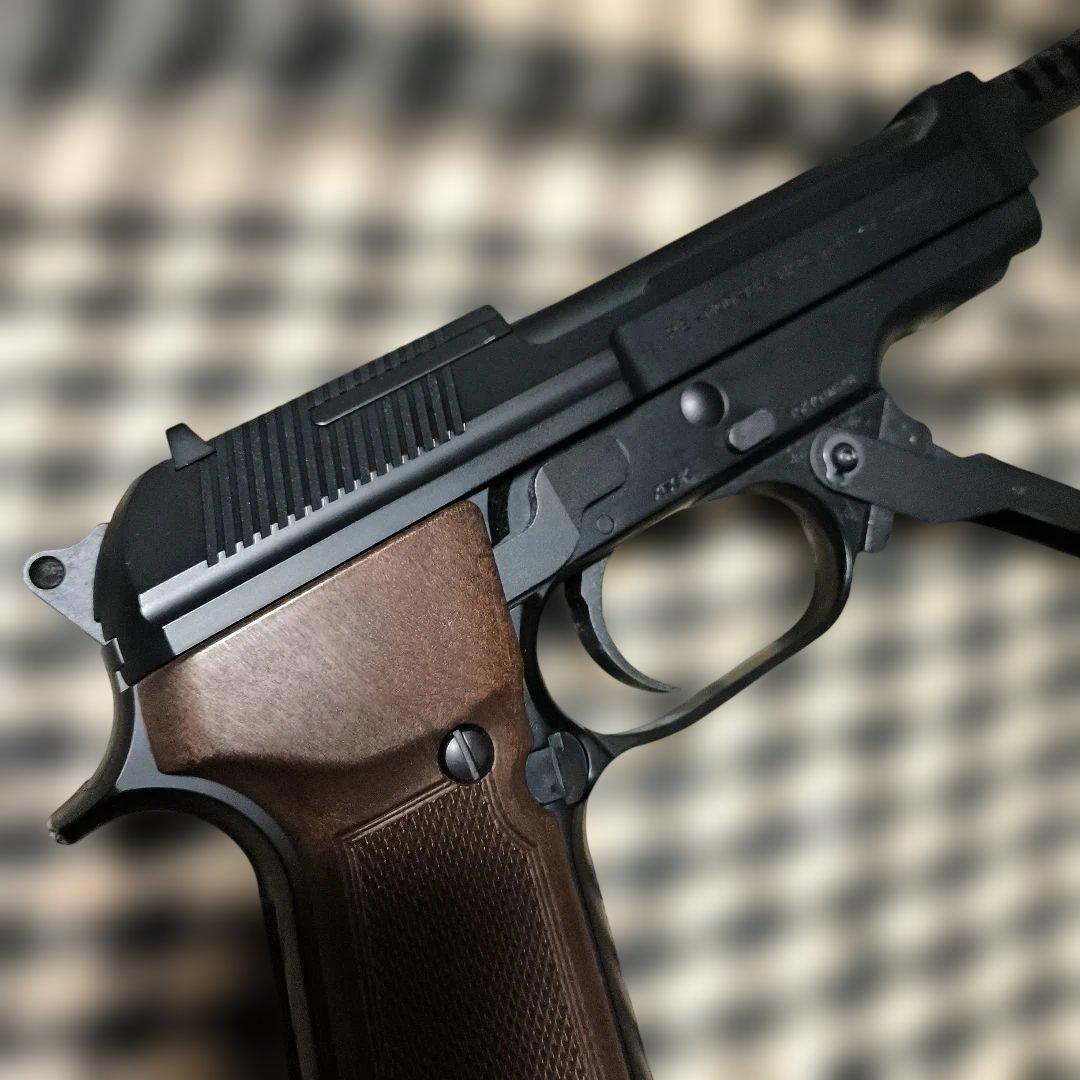 1 東京マルイ製　M93R 電動ハンドガン　ロングマガジンセット