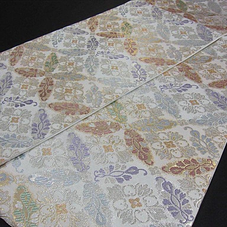 新品 フォーマルなお席に 西陣織六通柄袋帯『綿芯御仕立付』白 - メルカリ