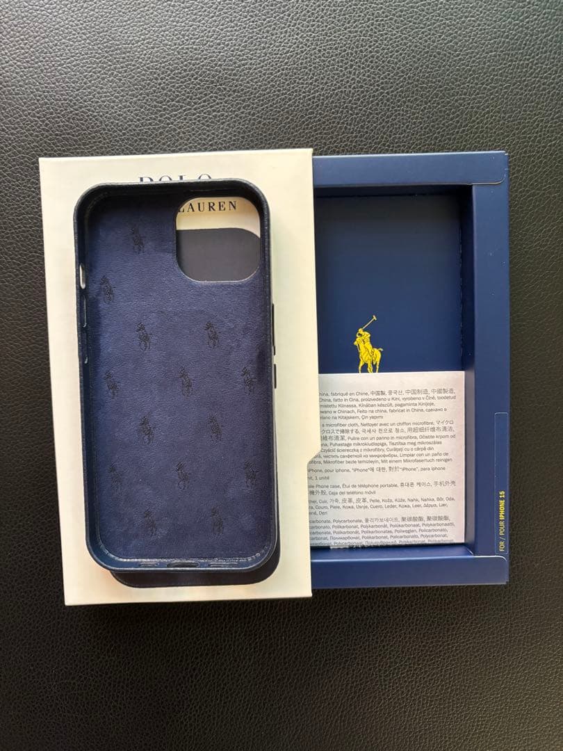 新品未使用】ラルフローレン スマホケース iPho牛革 iPhone15