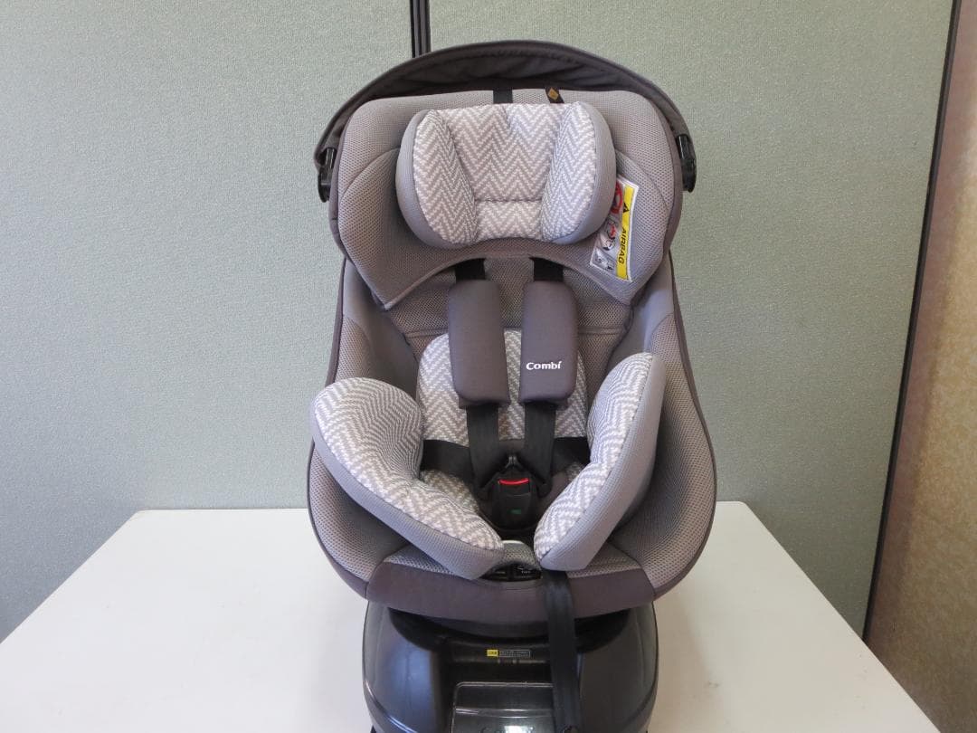 コンビ　クルムーヴ スマート ISOFIX エッグショック JN-570